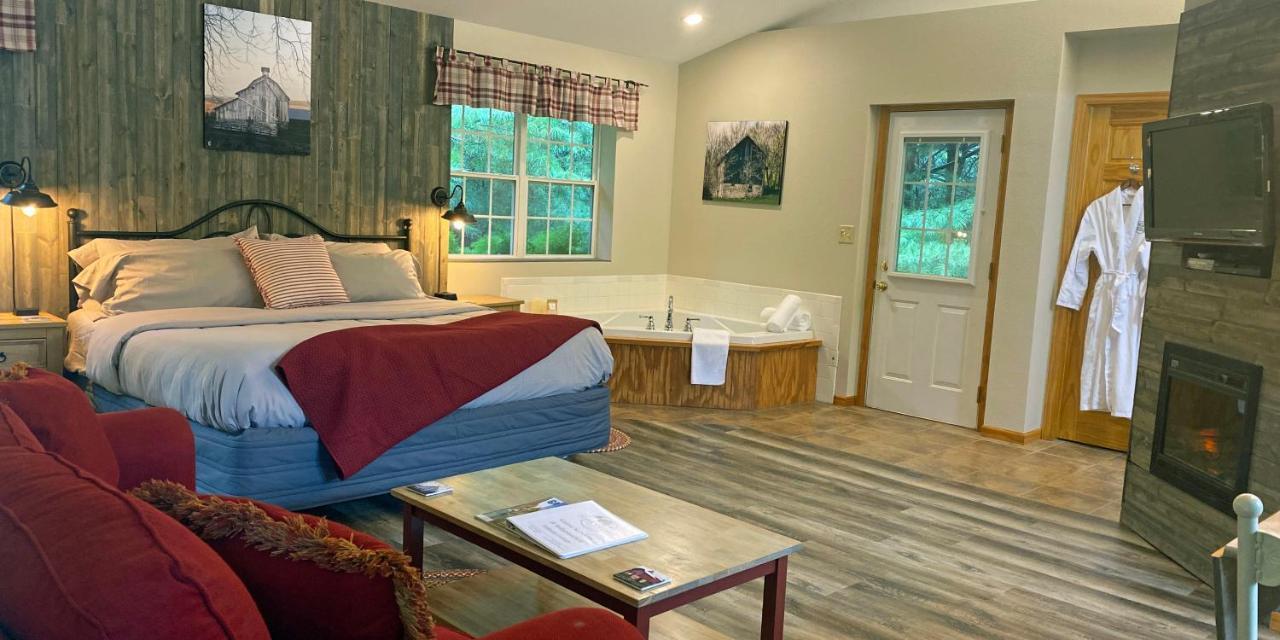 Hawk Valley Retreat & Cottages Galena Esterno foto