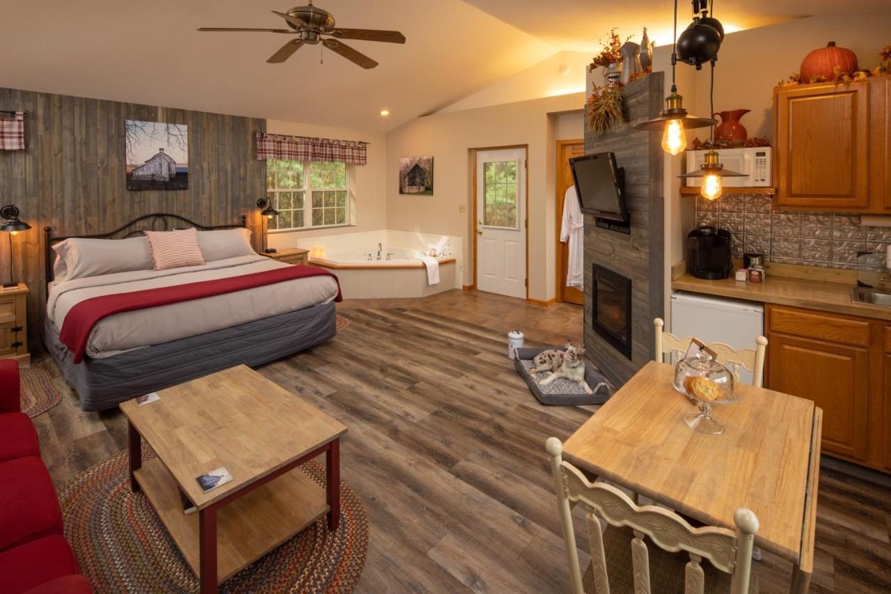 Hawk Valley Retreat & Cottages Galena Esterno foto