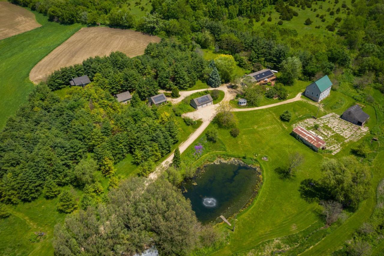 Hawk Valley Retreat & Cottages Galena Esterno foto
