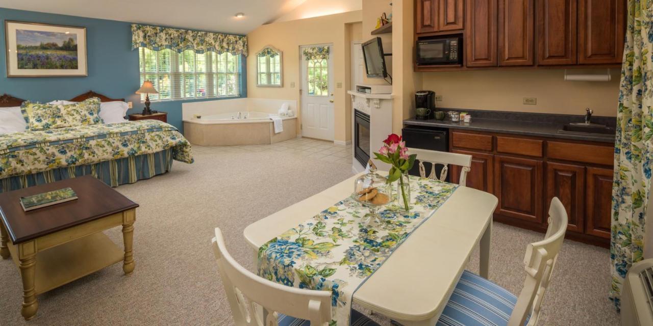 Hawk Valley Retreat & Cottages Galena Esterno foto