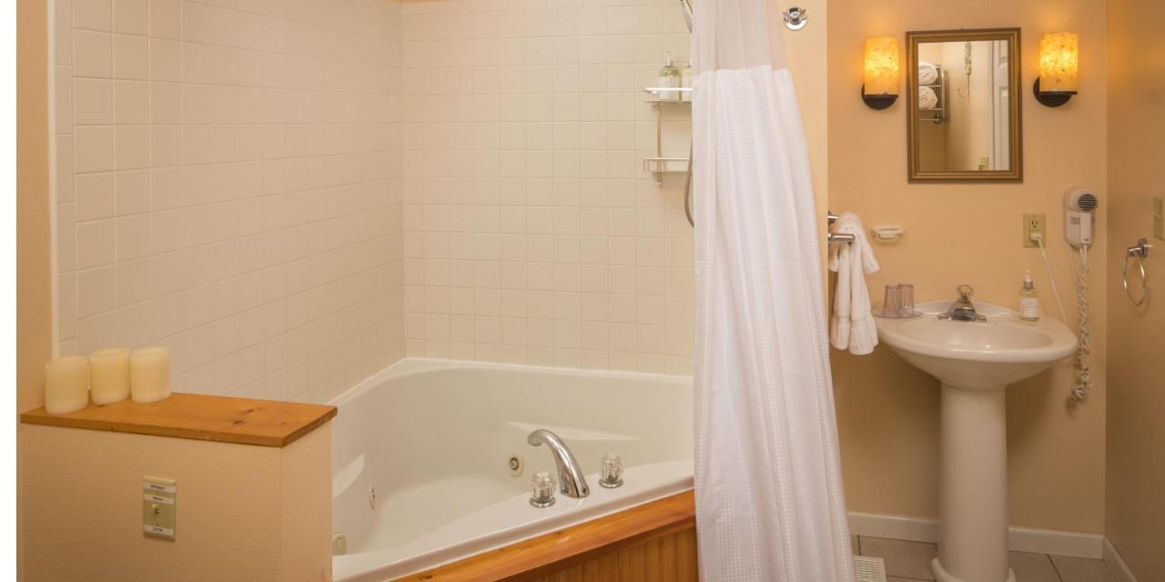 Hawk Valley Retreat & Cottages Galena Esterno foto